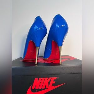 Christian Louboutin Pumps